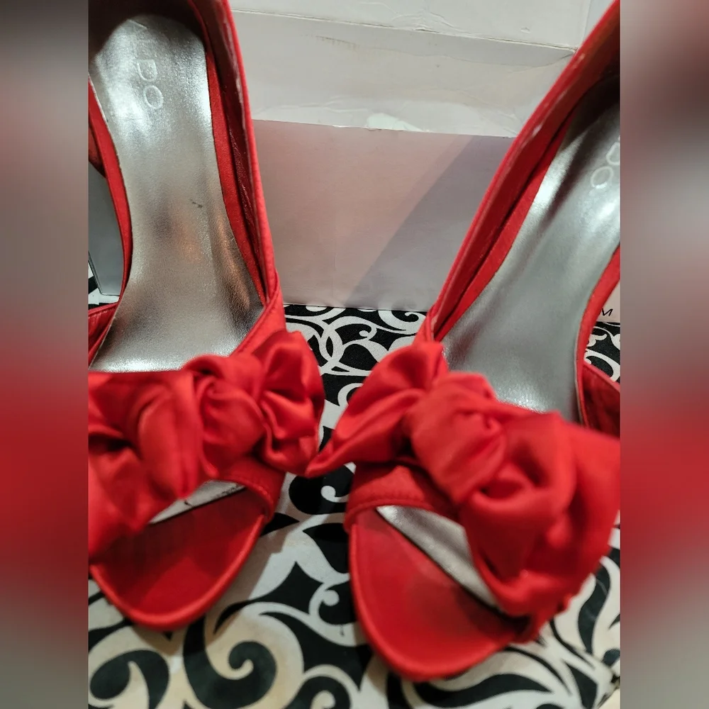 Aldo satin bow front heel , red - Picture 3 of 9